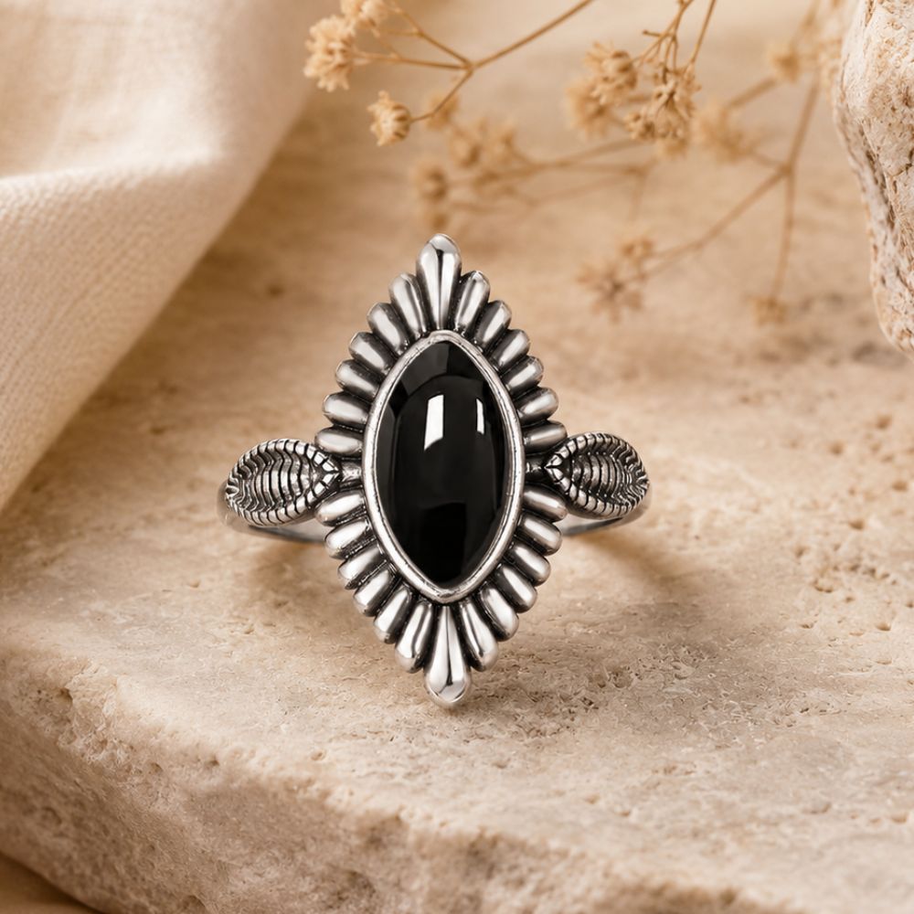 Bague Onyx Noir Ancienne