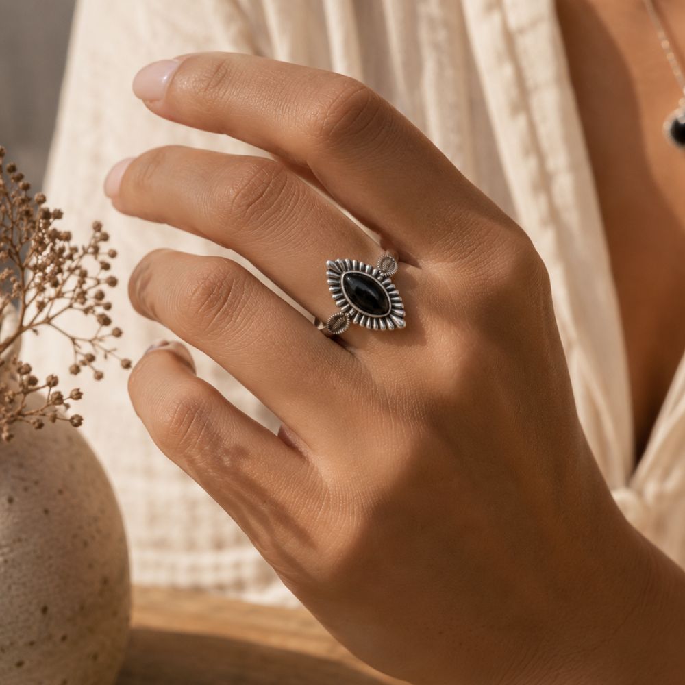 Bague Onyx Noir Ancienne